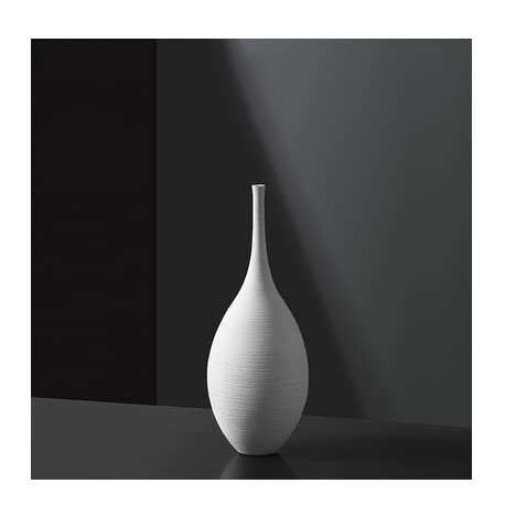 Minimalist Japanese Handmade Ceramic Vase - Kanju Decor